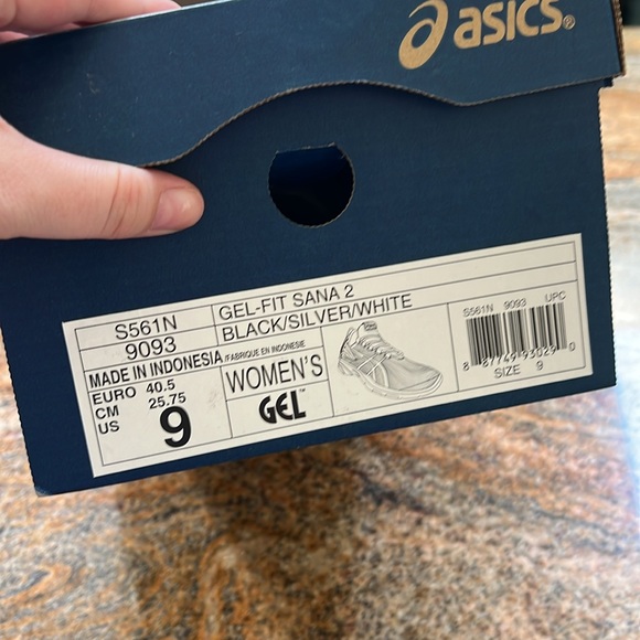 Gently used ASICs sneakers women’s 9 - Picture 5 of 5